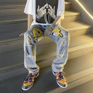 Men Casual Ripped Loose Straight Skull Pattern Jeans