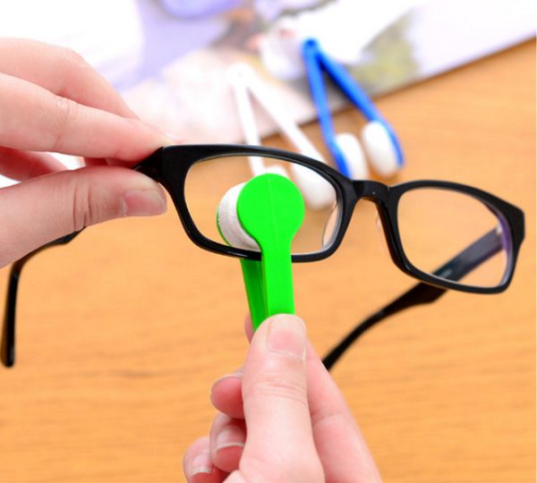 Portable Multifunctional Glasses Cleaning Rub Spectacles Microfiber Brush