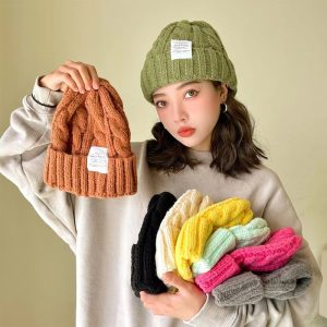 Women Winter Simple Solid Color Wool Braided Knitted Beanie Hat