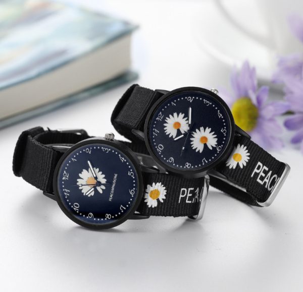 Men'S And Women'S Fashion Casual Simple Round Dial Daisy Canvas Watch