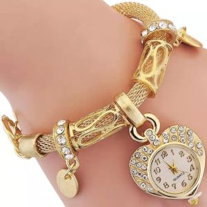women fashion personality Heart shape Bracelet Watch