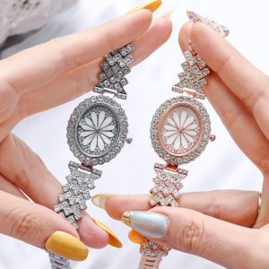 Women'S Fashion Oval Flower Decoration Diamond Set English Watch
