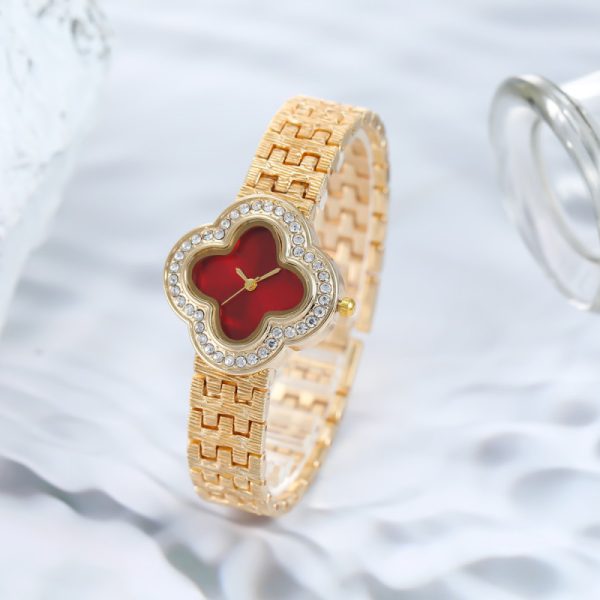 Women'S Fashion Gold Strap Four Leaf Clover Rhinestone Watch