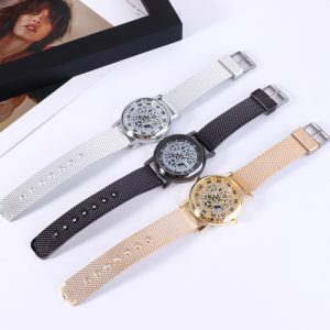 Men'S And Women'S Casual Fashion Round Dial Hollow Quartz Watch