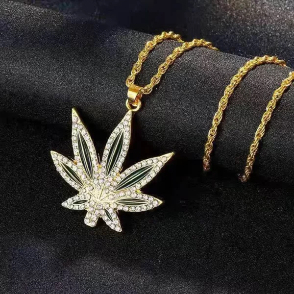 Unisex Hiphop Rhinestone Maple Leaf Shaped Pendant Alloy Necklace